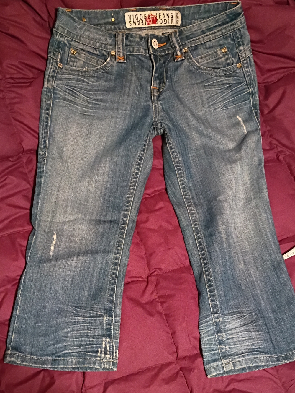 Vigoss Women’s Blue Distressed Capri Jeans
